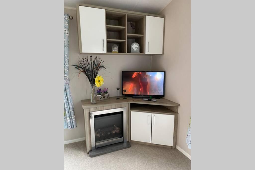 Glade Lodge- North Devon Coast, Bideford Bay Caravan Park ภายนอก รูปภาพ