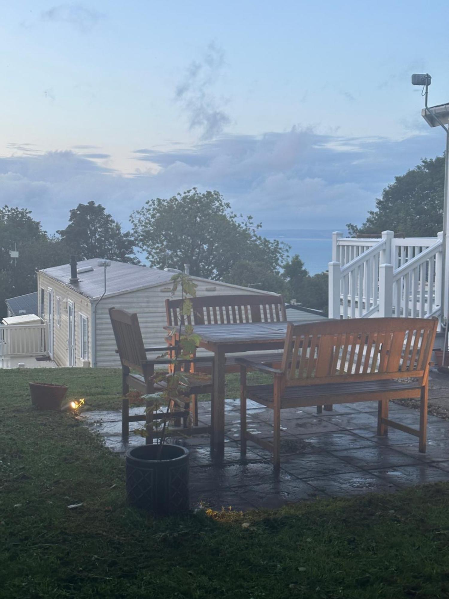 Glade Lodge- North Devon Coast, Bideford Bay Caravan Park ภายนอก รูปภาพ